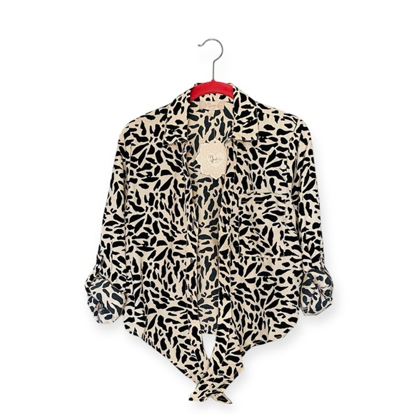 Tie-Front Blouse - Picture 3 of 6